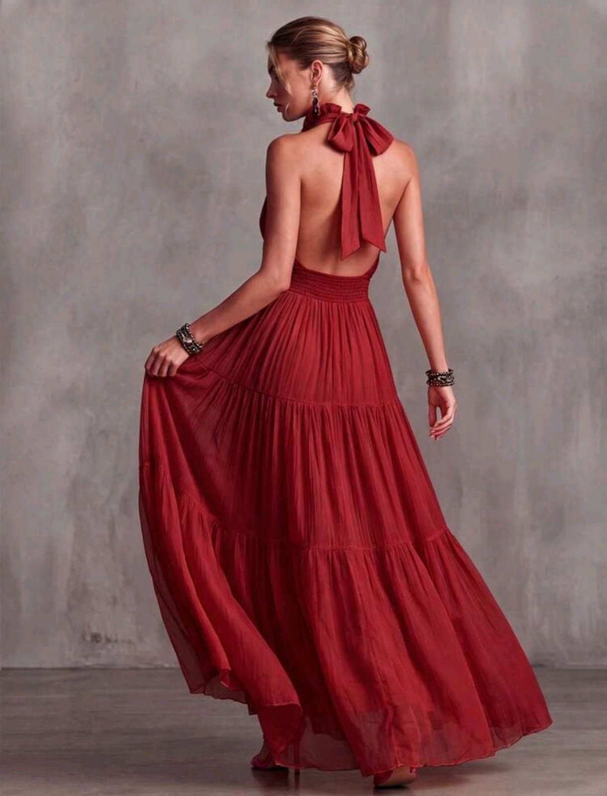 Vestido Longo Marsala com Babados e Decote Halter